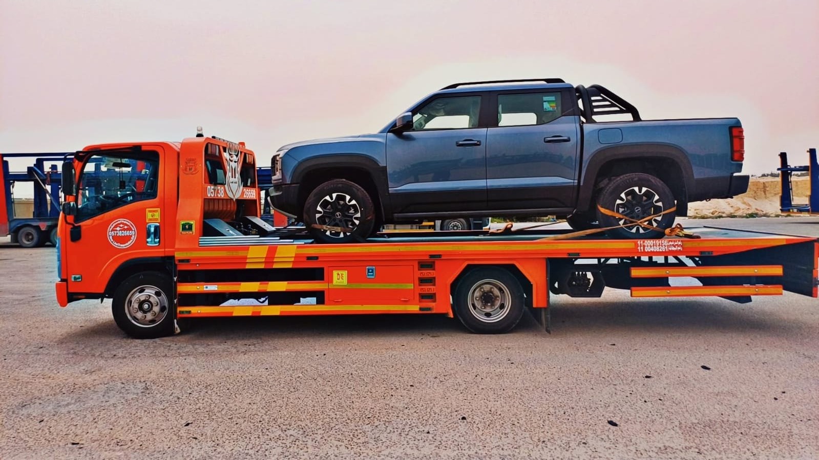 سطحة جدة لنقل السيارات بين المدن الرياض والدمام وأبها